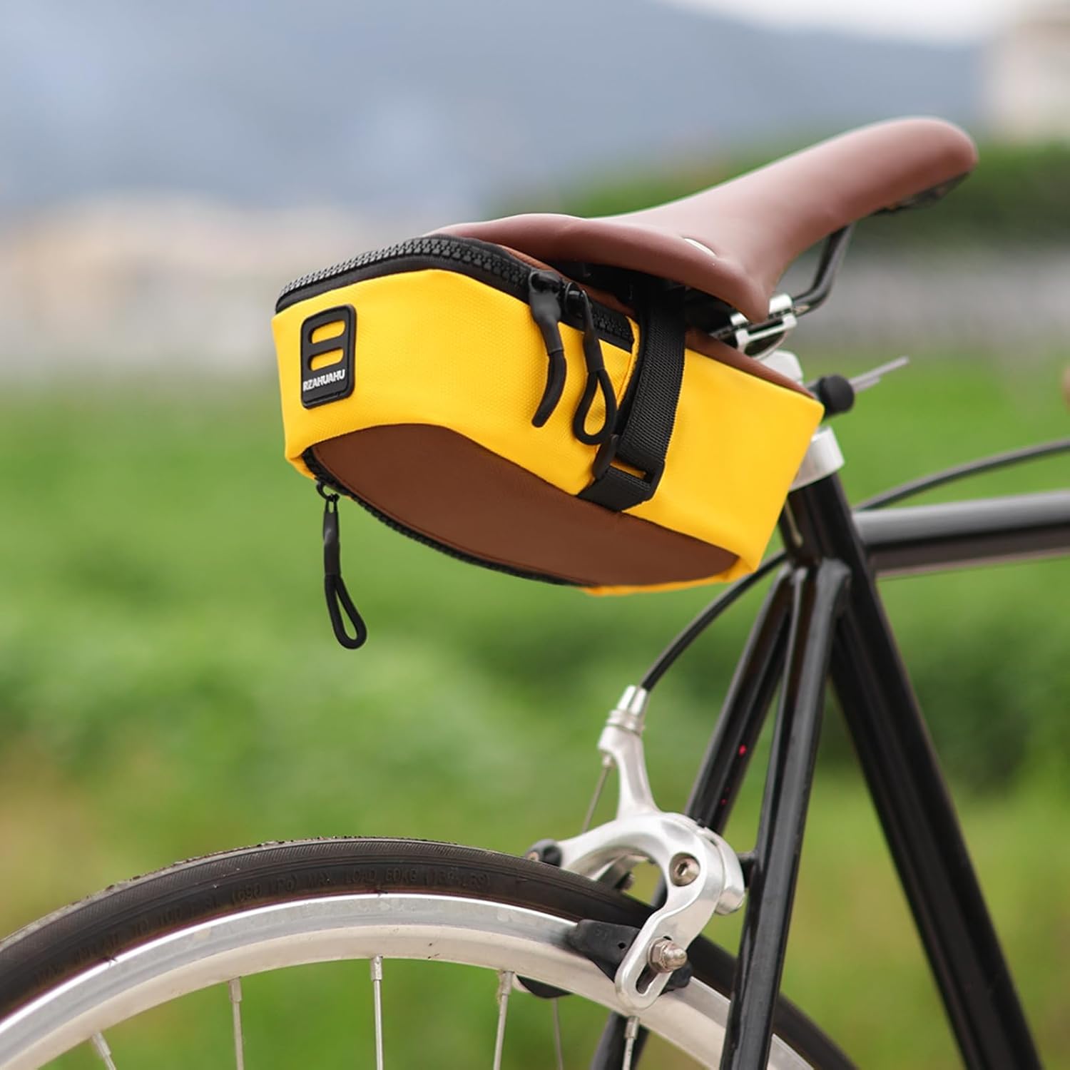 Expandable Large Capacity Bike - Saddle Bag Under Seat recensione e prezzo